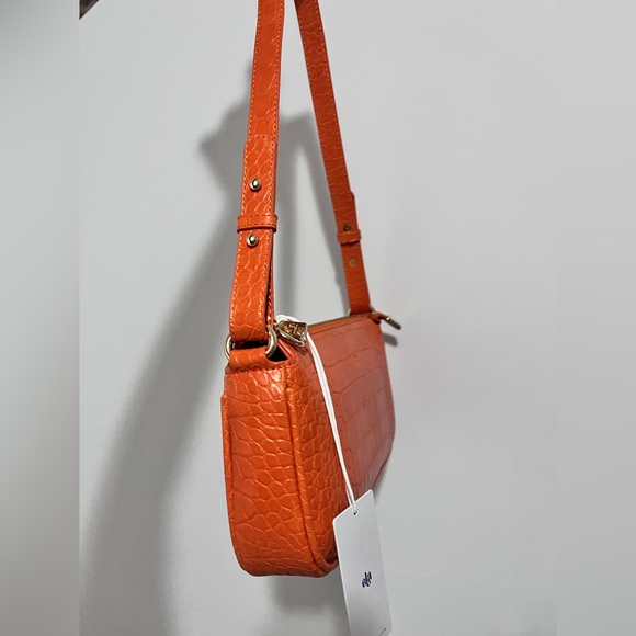 NWT Ela Shoulder Bag - Picture 3 of 5